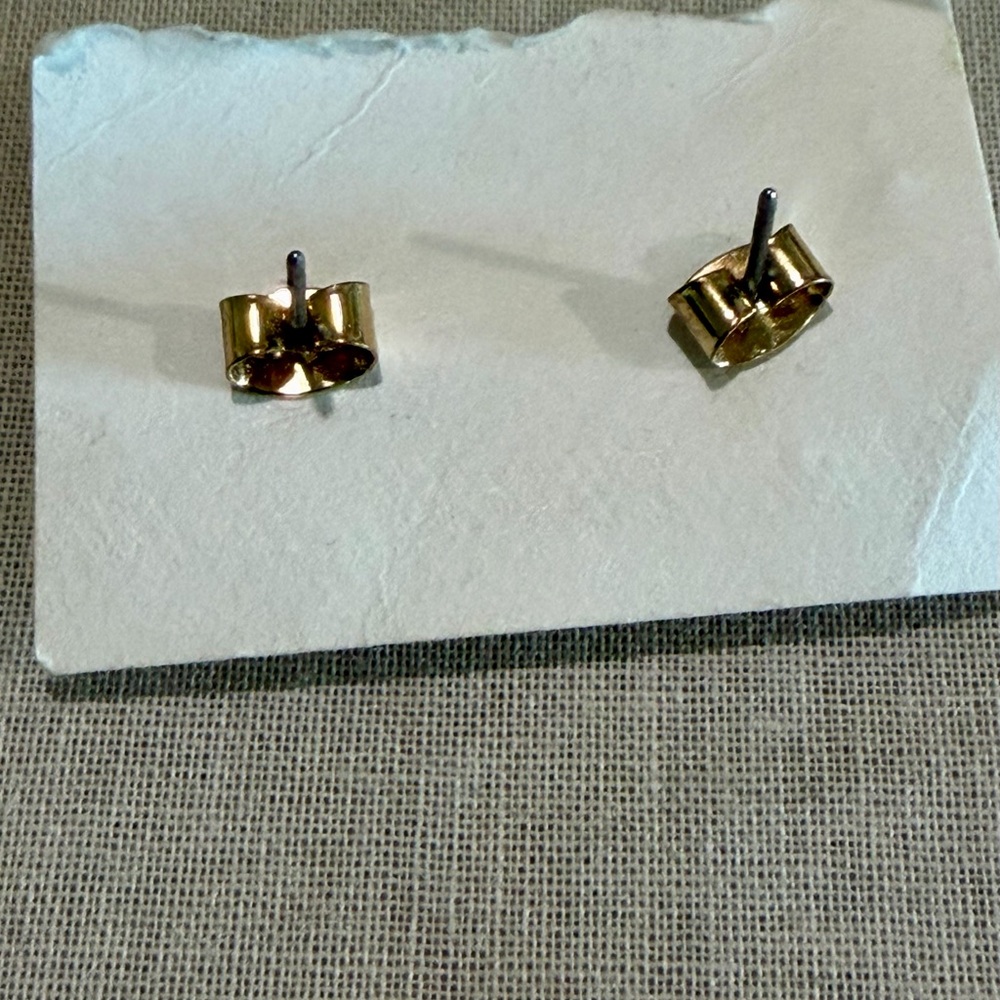 Vintage Gold Tone Horse Stud Earrings - Picture 2 of 7